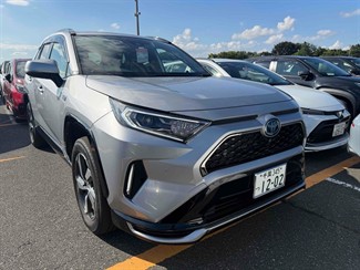 2021 Toyota RAV4 - Thumbnail