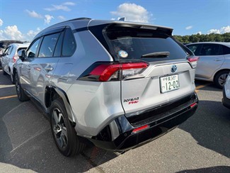 2021 Toyota RAV4 - Thumbnail