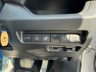 2021 Toyota RAV4 - Thumbnail