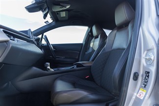 2017 Toyota C-HR - Thumbnail