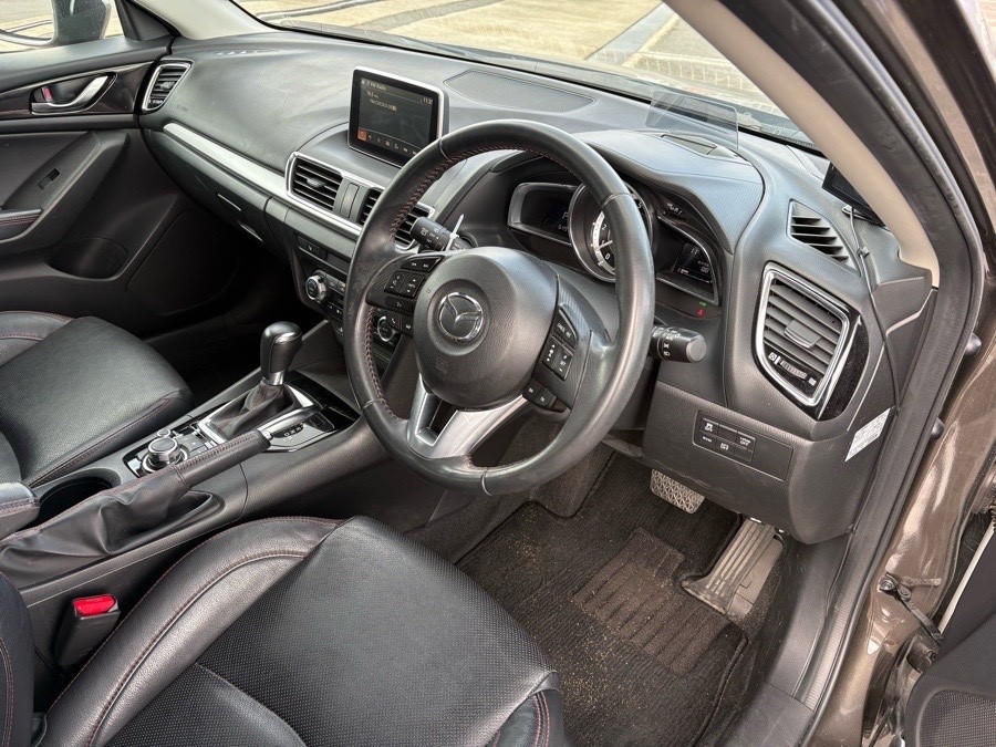 2014 Mazda Axela