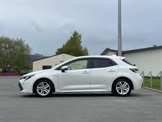 2018 Toyota Corolla - Thumbnail