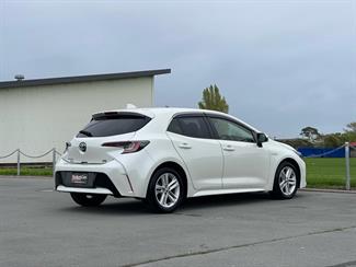 2018 Toyota Corolla - Thumbnail