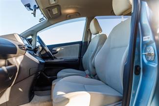 2009 Toyota Wish - Thumbnail