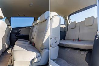 2009 Toyota Wish - Thumbnail