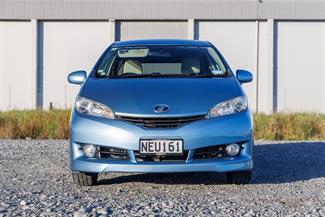 2009 Toyota Wish - Thumbnail