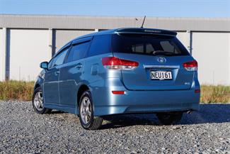 2009 Toyota Wish - Thumbnail