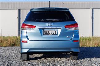 2009 Toyota Wish - Thumbnail