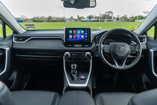 2019 Toyota RAV4 - Thumbnail