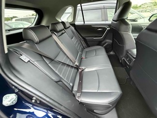 2019 Toyota RAV4 - Thumbnail