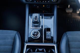 2024 Mitsubishi Outlander - Thumbnail