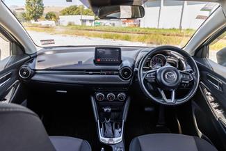 2017 Mazda Demio - Thumbnail