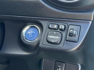 2013 Toyota AQUA - Thumbnail