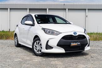 2020 Toyota Yaris - Thumbnail