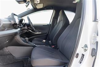 2020 Toyota Yaris - Thumbnail