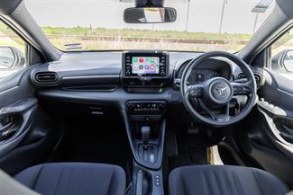 2020 Toyota Yaris - Thumbnail