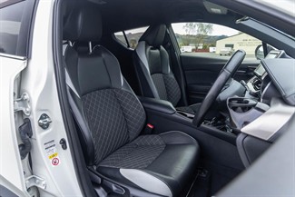 2018 Toyota C-HR - Thumbnail