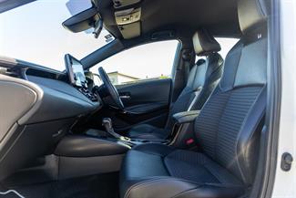 2020 Toyota Corolla - Thumbnail