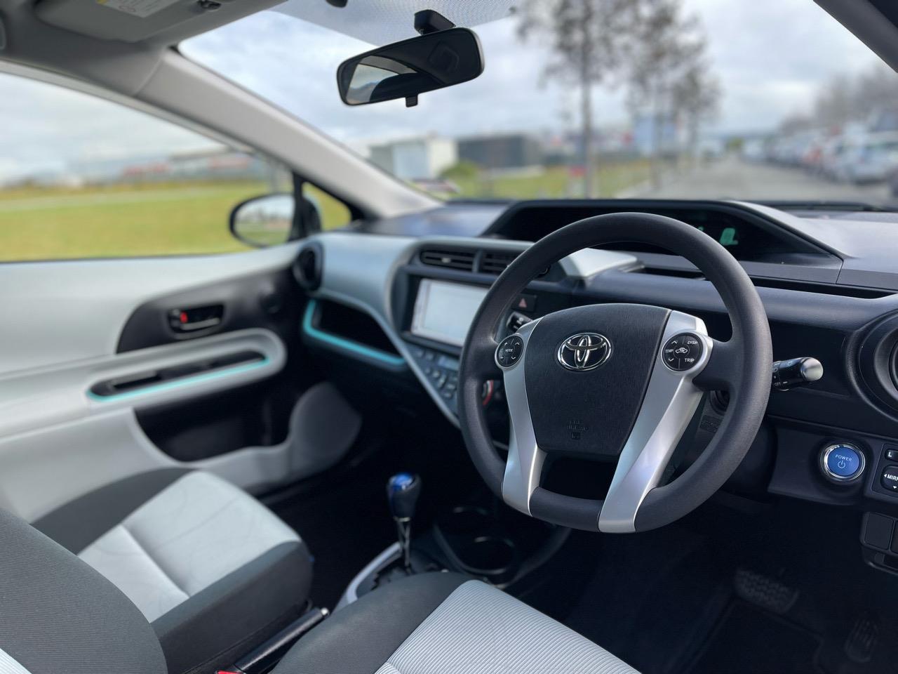 2012 Toyota AQUA
