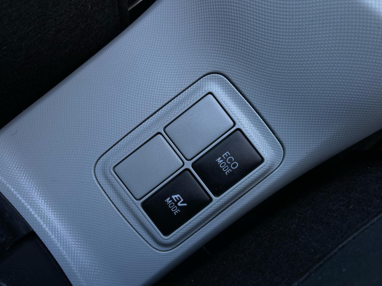2012 Toyota AQUA