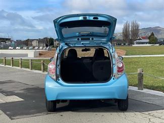 2012 Toyota AQUA - Thumbnail