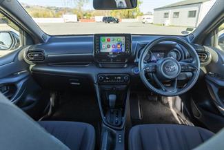 2020 Toyota Yaris - Thumbnail