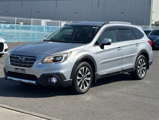 2015 Subaru Outback - Thumbnail