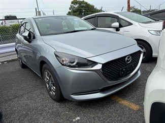 2021 Mazda 2 - Thumbnail