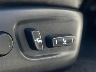 2014 Toyota Harrier - Thumbnail