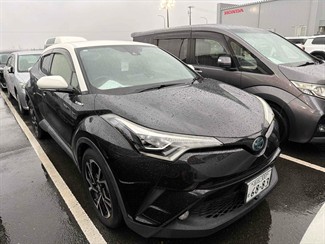 2017 Toyota C-HR - Thumbnail