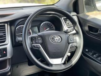 2016 Toyota Highlander - Thumbnail