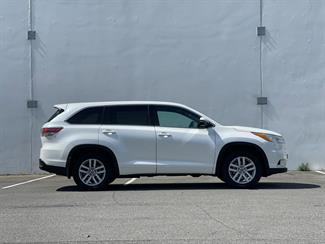 2016 Toyota Highlander - Thumbnail