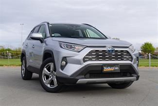 2019 Toyota RAV4 - Thumbnail