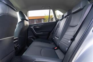 2019 Toyota RAV4 - Thumbnail