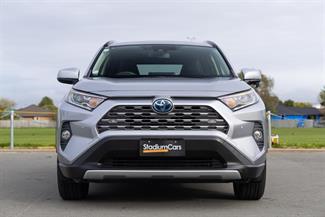 2019 Toyota RAV4 - Thumbnail