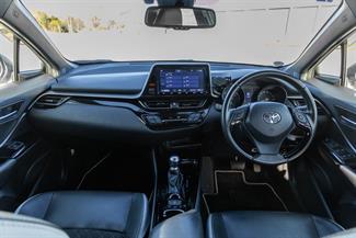 2019 Toyota C-HR - Thumbnail