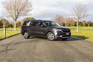 2023 Kia Carnival - Thumbnail