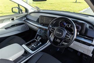 2023 Kia Carnival - Thumbnail