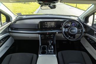 2023 Kia Carnival - Thumbnail