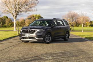 2023 Kia Carnival - Thumbnail
