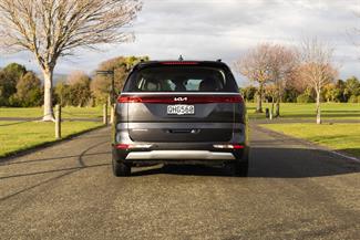 2023 Kia Carnival - Thumbnail