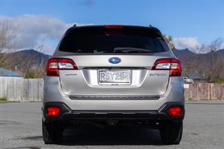 2015 Subaru Outback - Thumbnail
