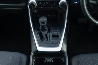 2019 Toyota RAV4 - Thumbnail