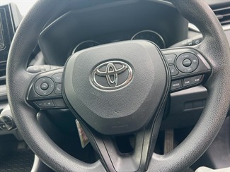 2019 Toyota RAV4 - Thumbnail