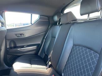 2019 Toyota C-HR - Thumbnail