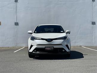 2019 Toyota C-HR - Thumbnail