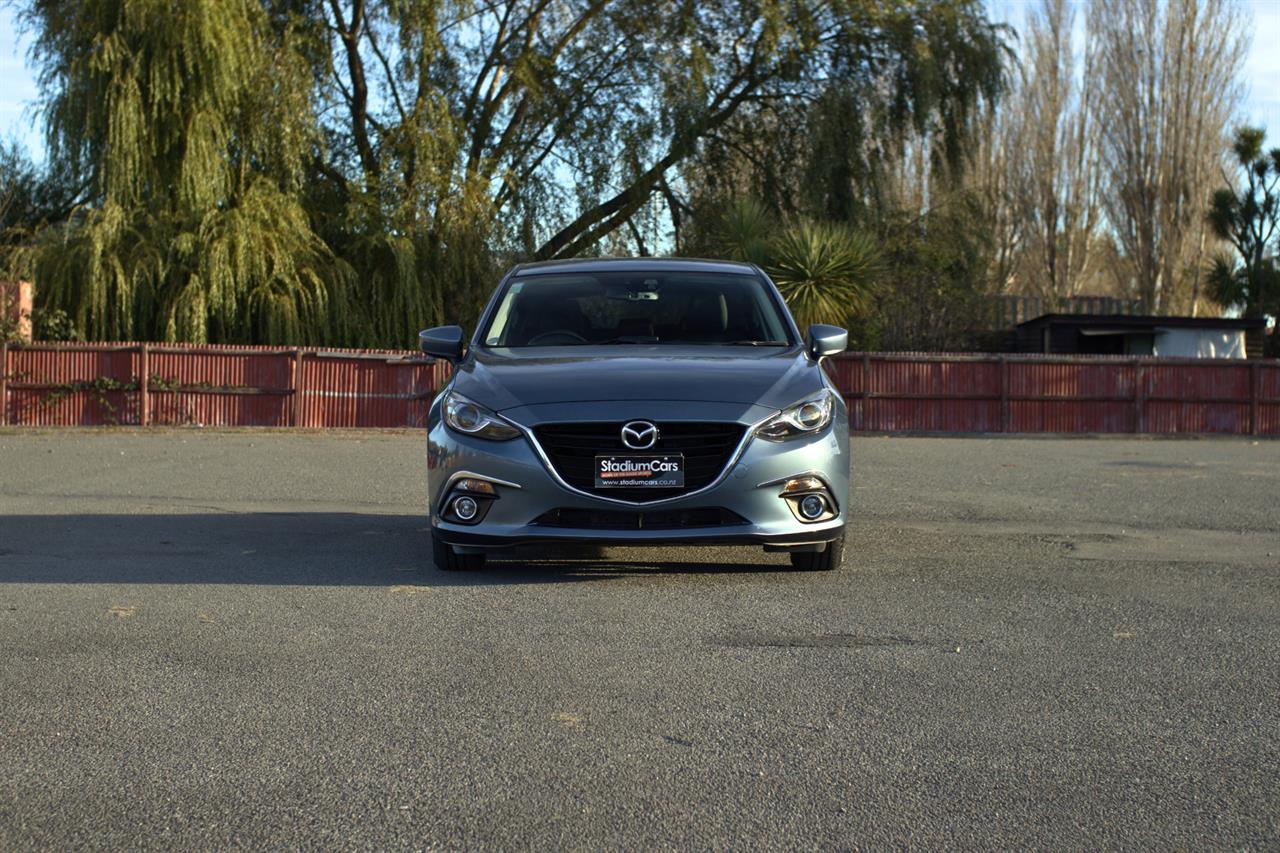 2014 Mazda Axela