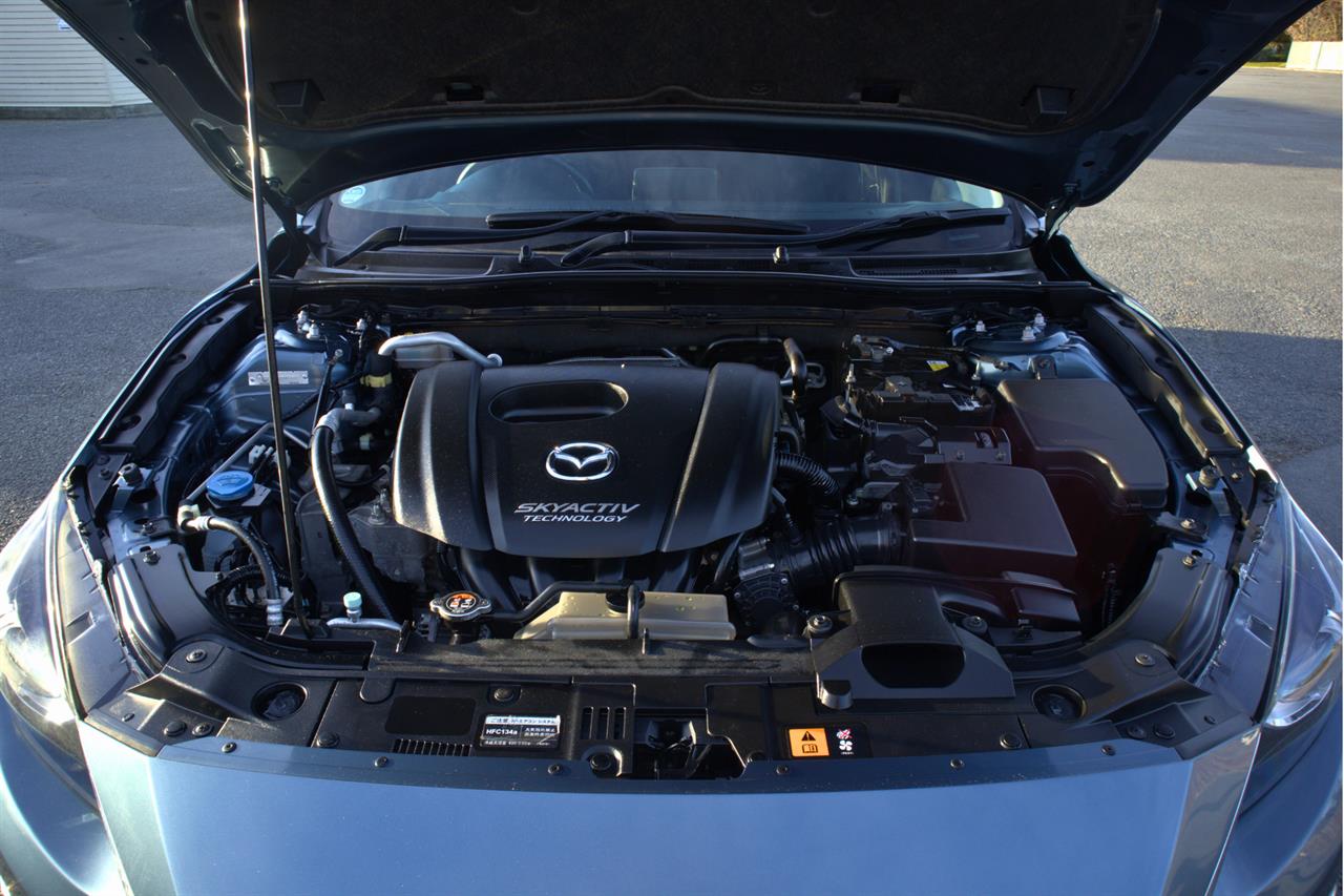 2014 Mazda Axela
