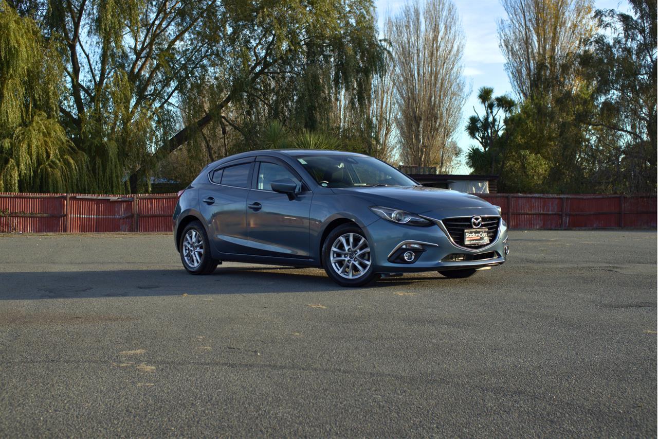 2014 Mazda Axela