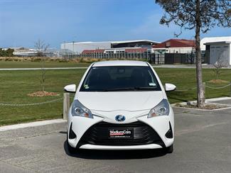 2018 Toyota Vitz - Thumbnail